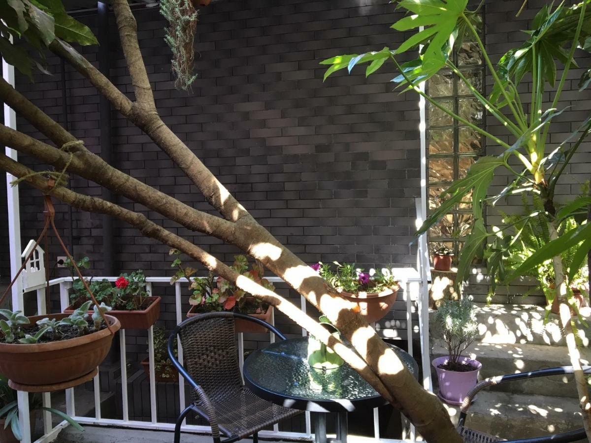 Hostel 47 Batumi Exterior photo